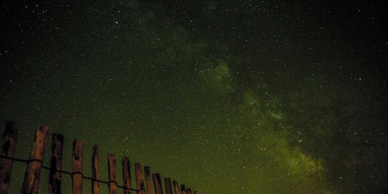 CCSUN007软件工具赋能：构建量子密钥分发网络的融合基础设施